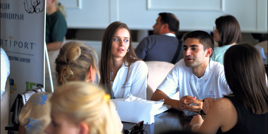 First cross-border job fair
